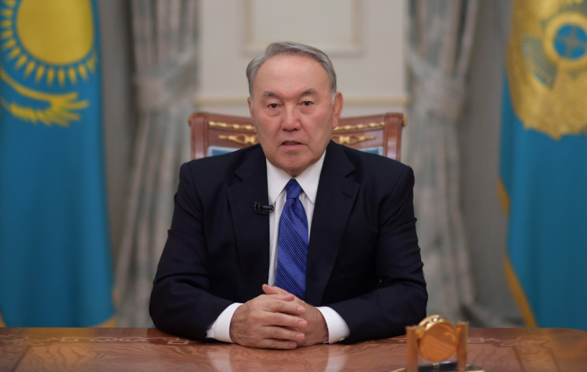 Госслужащие Казахстана будут получать зарплату по факторно-балльной шкале