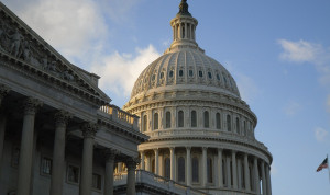 В США хотят запретить оплачивать портреты чиновников из госбюджета