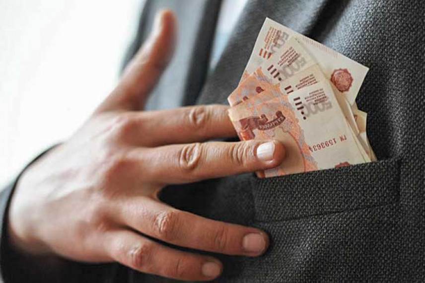 С начала года в реестр уволенных за коррупцию попали чуть более 200 человек