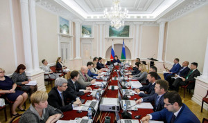 Госслужащим Югры могут проиндексировать пенсию за выслугу лет