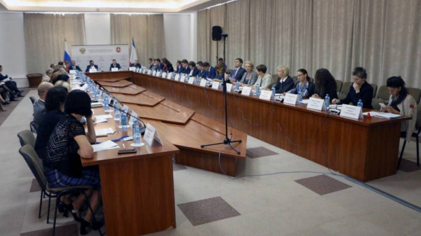 В Крыму обсудили вопросы развития кадровой политики на госслужбе