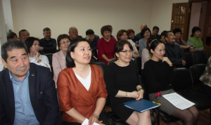 В Калмыкии поздравляют лучших муниципальных служащих
