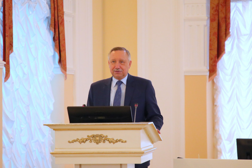 Изменения в региональный закон о государственной гражданской службе внесены в Санкт-Петербурге