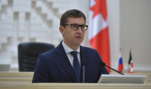 В Удмуртии предложили депремировать чиновников-должников