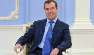 Правительство России подает в отставку