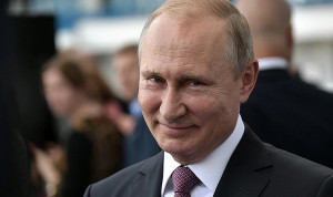 Президент России Владимир Путин внес в Госдуму законопроект об изменении Конституции
