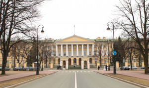 В Петербурге провели онлайн-лекцию «Хочу в Смольный»