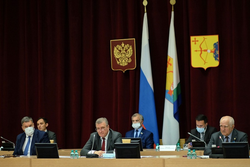 Разделение должностей губернатора и председателя правительства Кировской области дало свои результаты