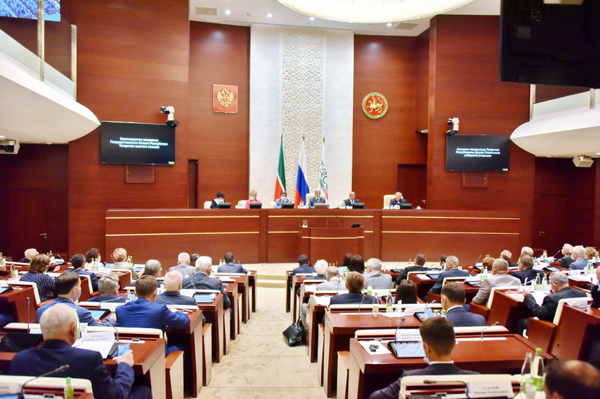 Госслужащим Татарстана все же проиндексируют зарплаты