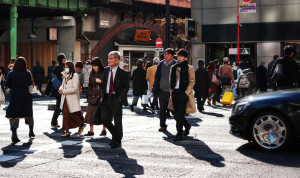 В Японии чиновников наказали за ставки при ротации руководства