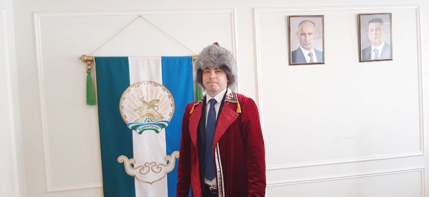 Госслужащие Башкирии сменили дресс-код в День национального костюма