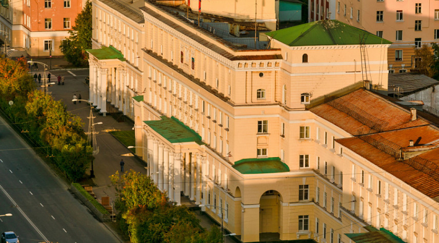 Госслужащие Мурманской области вернутся на удаленку