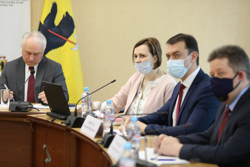 В Ярославле обсудили развитие гражданской и муниципальной службы