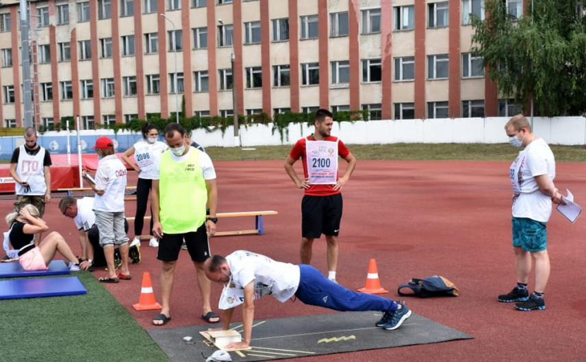 Воронежские муниципалы сдали нормы ГТО накануне Дня физкультурника