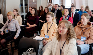 Молодые госслужащие Петербурга продолжают строить «новые траектории» развития