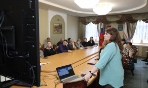 Госслужащие Еврейской автономной области изучали правила ведения госпабликов