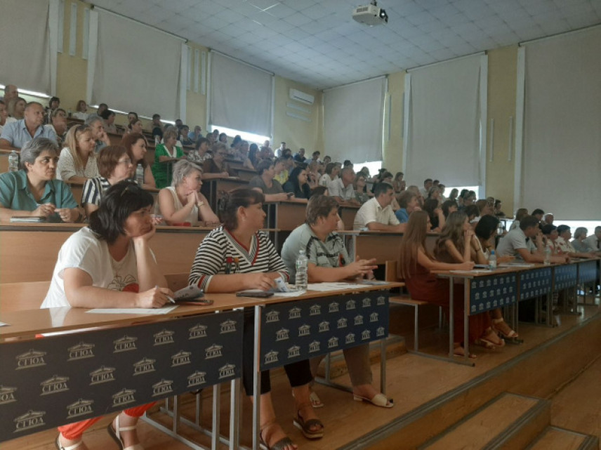 В Саратовской области муниципальные служащие научились управлять конфликтами