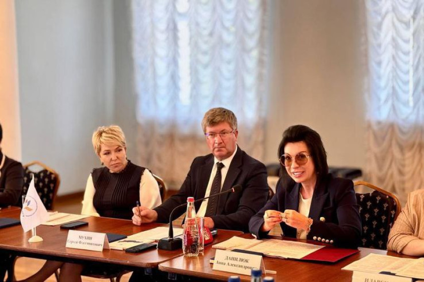 Опыт развития муниципальной власти в Ленобласти презентовали руководству ВАРМСУ
