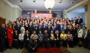Петербург последовательно улучшает условия труда муниципальных служащих