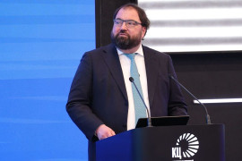 Искусственный интеллект может заменить половину чиновников