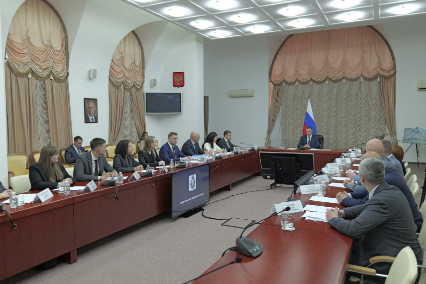 Выпускники программы «Муравьёв-Амурский 2030» представили свои проекты по улучшению инвестиционного климата в регионах ДФО