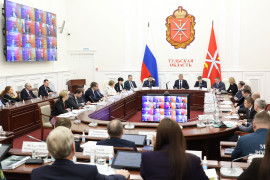 Губернатор Тульской области наградил лучших госслужащих региона