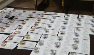 Госслужащим Новосибирской области вручили знаки ГТО