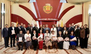 В Чувашии наградили лучших государственных гражданских и муниципальных служащих