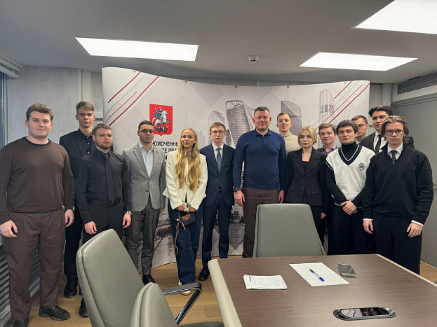 Для участников молодежного совета при представительстве Кировской области в Москве провели стратегическую сессию