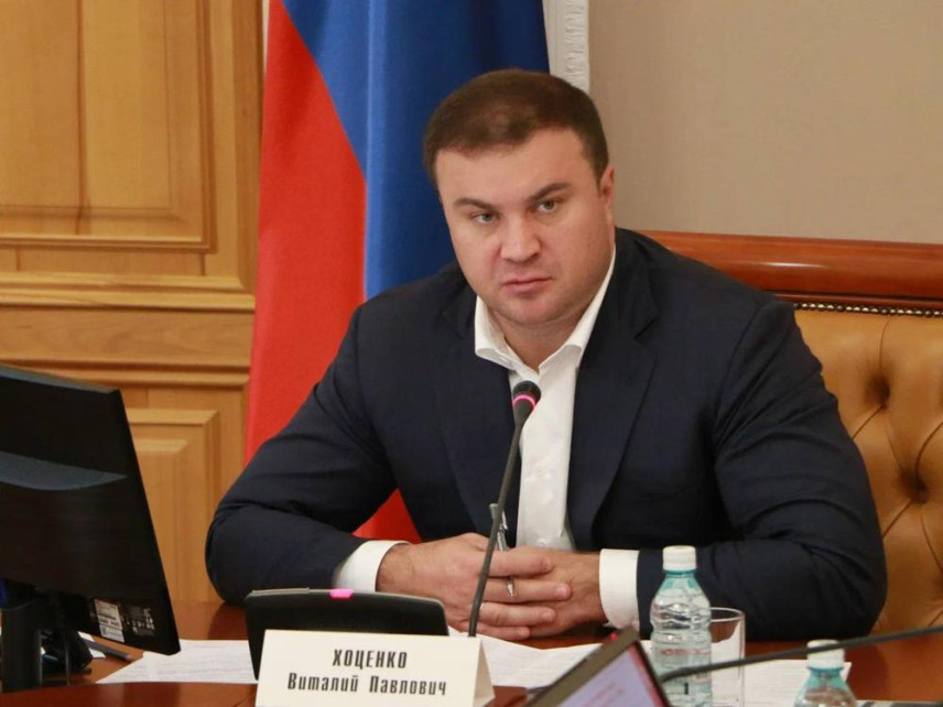 Губернатор Омской области стал во главе комиссии по внедрению искусственного интеллекта