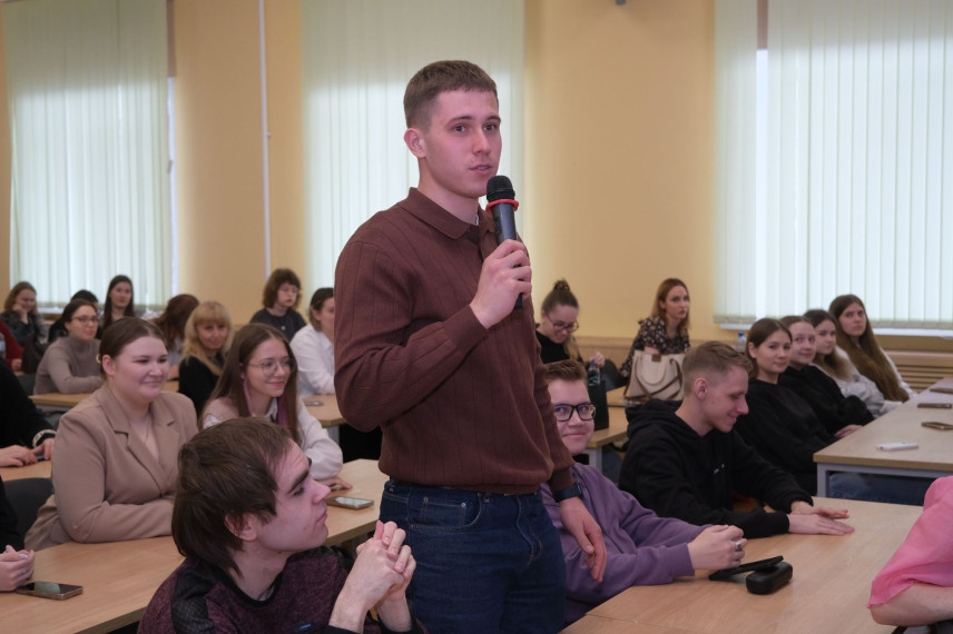 И.о. министра кадровой политики правительства Нижегородской области встретился со студентами РАНХиГС