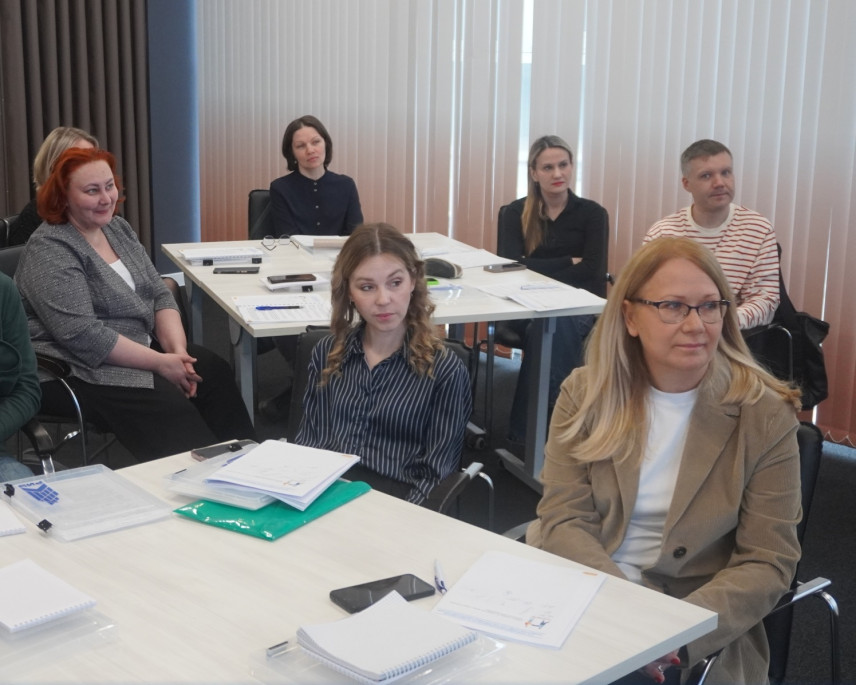 В Югре запустили школу для помощников руководителей