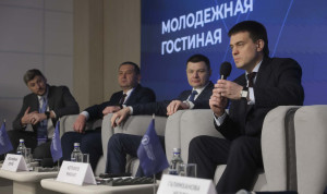 Глава Красноярского края Михаил Котюков встретился с молодыми участниками форума «Государство для людей»