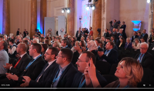 Форум «ИТ-Диалог» в Петербурге принял более 1200 участников