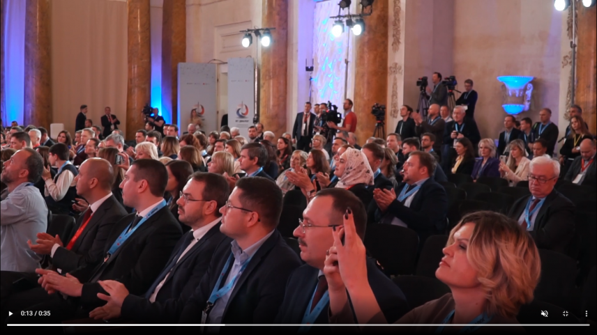 Форум «ИТ-Диалог» в Петербурге принял более 1200 участников