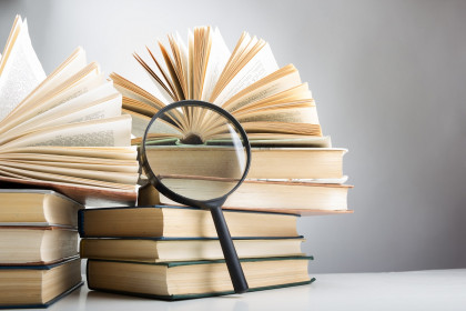На&nbsp;книжную полку госслужащего