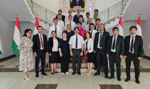 Госслужащие Таджикистана стали "Мастерами госуправления"